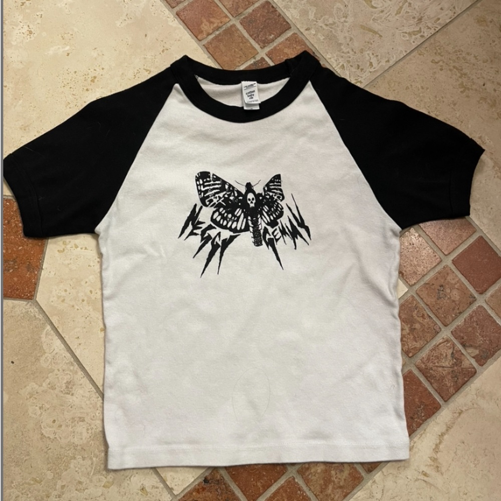 Black and white band tee